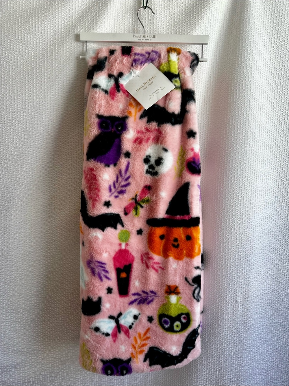 ISAAC MIZRAHI Pink Halloween Faux Fur Throw Blanket 50x70 Cats Bats NWT